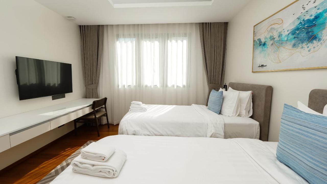 Angsana Beachfront Residences With Pool In Laguna Phuket *